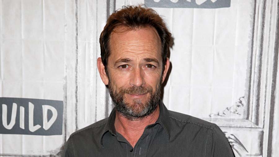 Luke Perry smiling