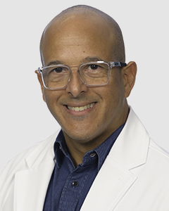 Paez_Julio_Labcoat_Web