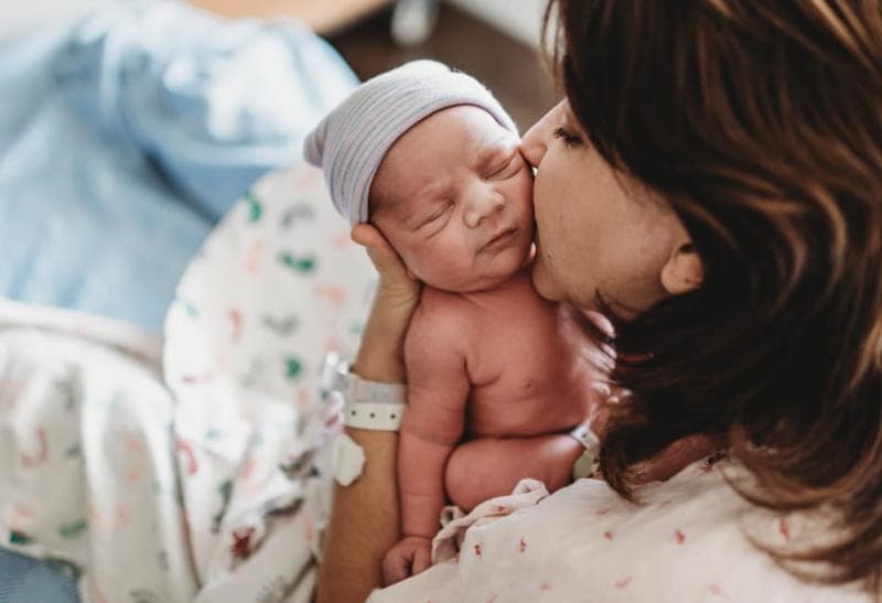 Download the Healthy Pregnancy and Delivery Guide