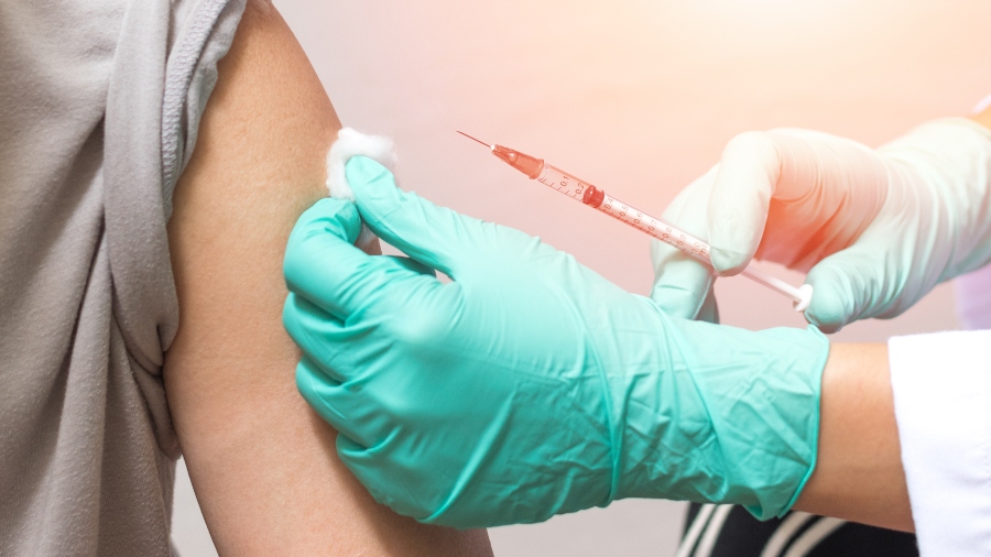 I’m a Cancer Patient. Should I Get a Flu Shot?