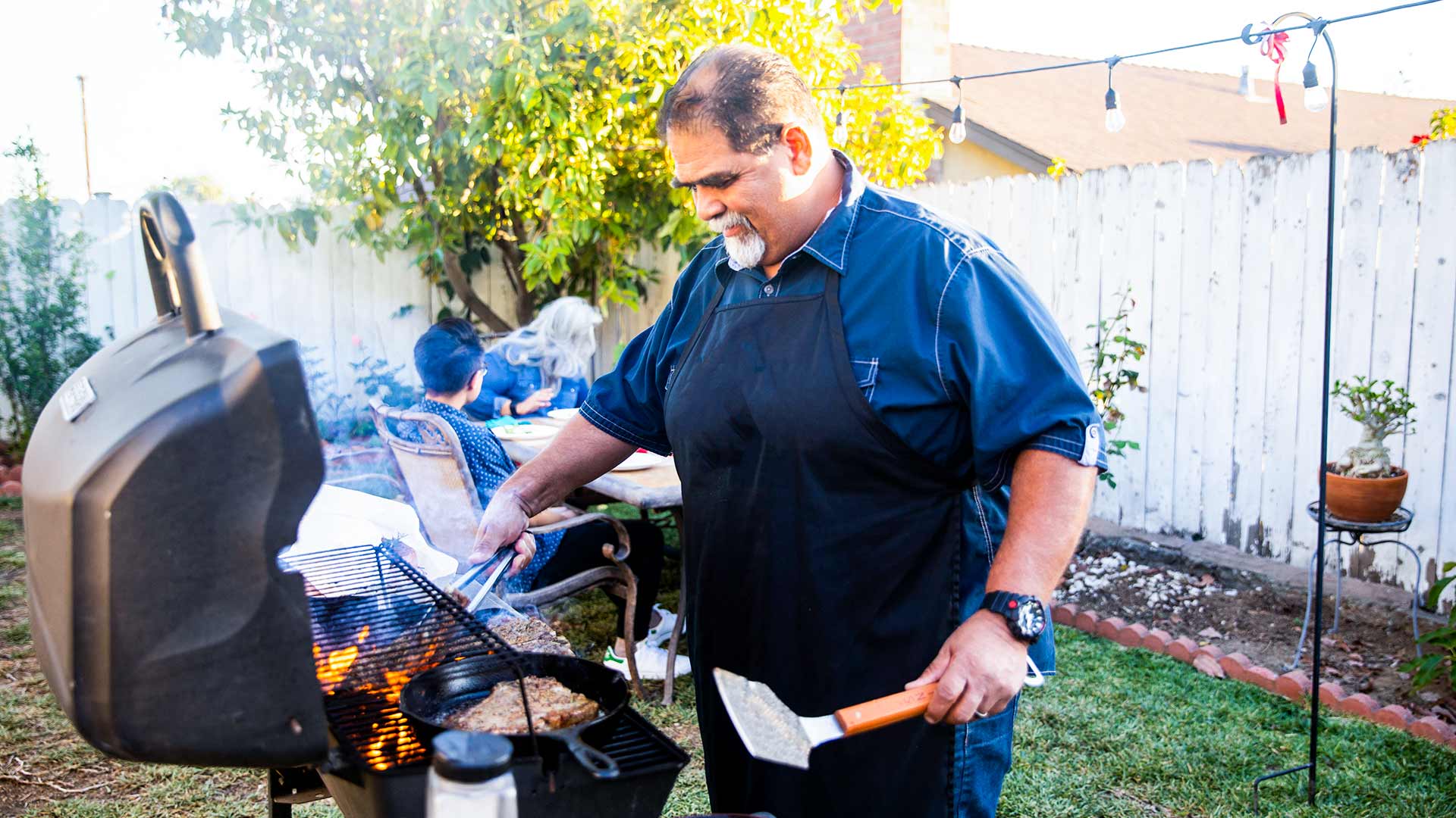 8 Grilling Safety Tips for Summer Cookouts