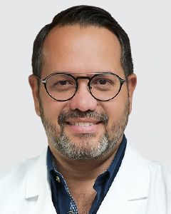 Rafael Pinero headshot