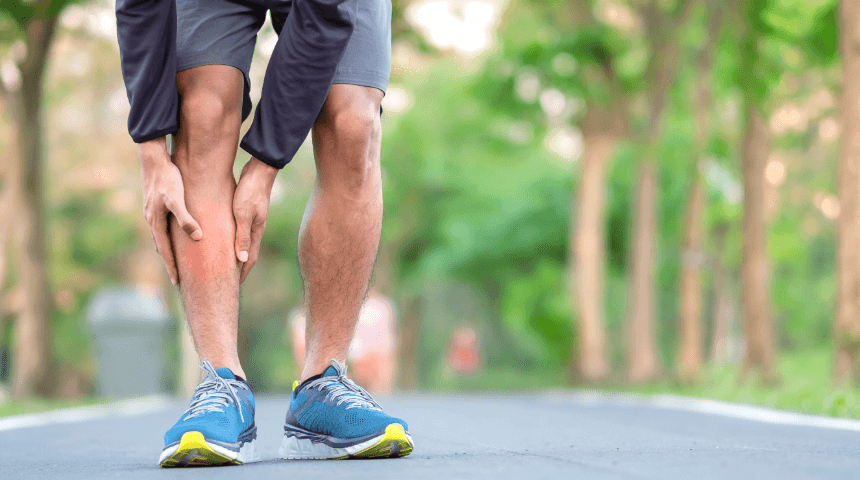 Runner holding his right leg