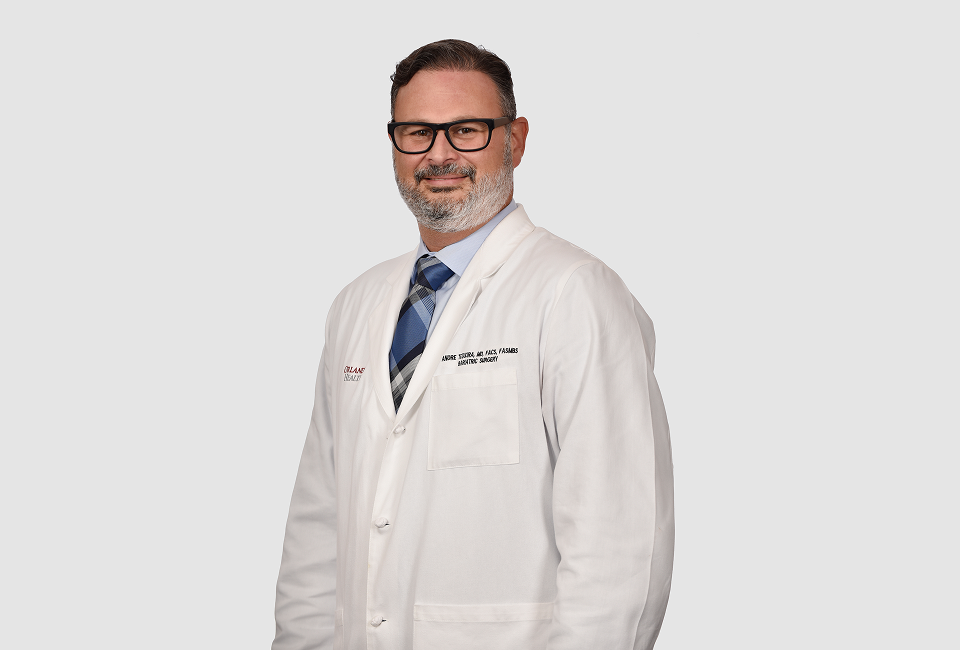 Teixeira_Andre_labcoat Resized - 950x960