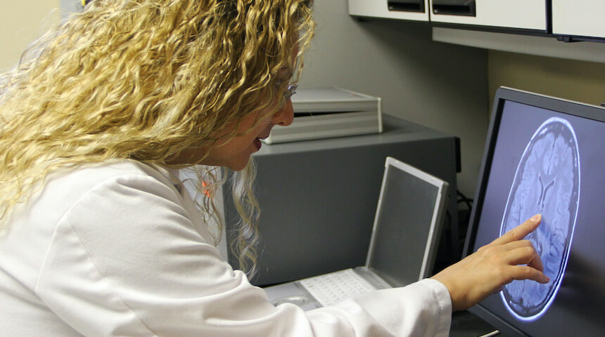 Study evaluates college football players’ positions for risk of concussions